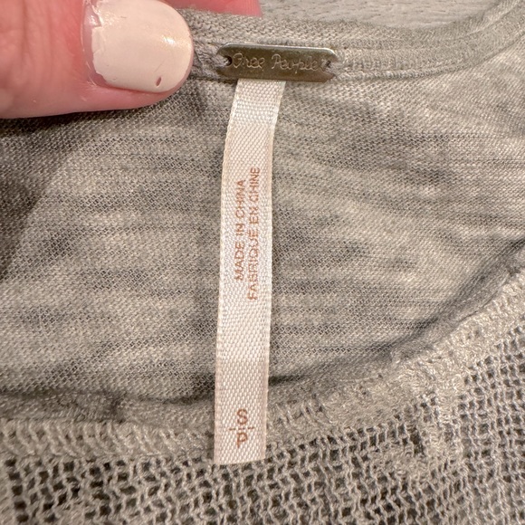 Free People Size S Boho Top Gray Lace Worn 1x - Picture 5 of 10